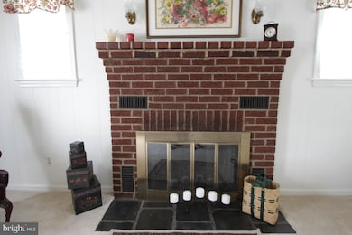 9226 Fowler Ln, Lanham, MD 20706 - photo 5