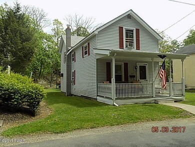 117 Sawkill Ave, Milford, PA 18337 - photo 2