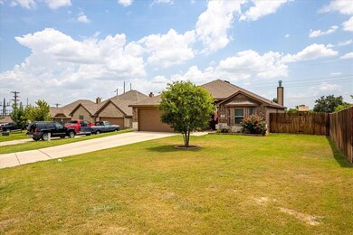 125 Hummingbird Dr, Weatherford, TX 76088 - photo 4