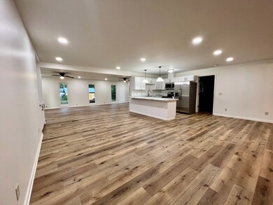 112 Pecan Blvd, Fitzgerald, GA 31750 - photo 2