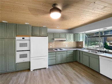 15405 E 40th St S, Independence, MO 64055 - photo 6