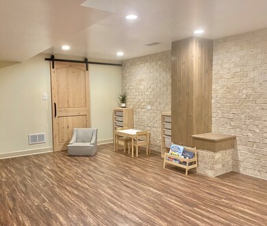 1287 Webster Ln, Des Plaines, IL 60018 - photo 7