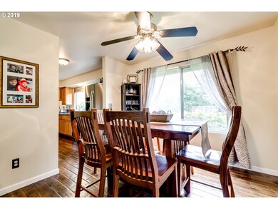 1037 S 44th St, Springfield, OR 97478 - photo 6