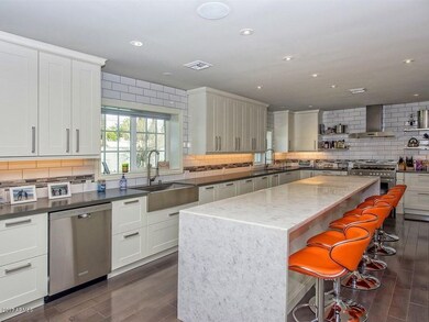 007_Gourmet Kitchen