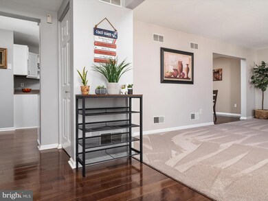 6831 Littlewood Ct, Sykesville, MD 21784 - photo 7