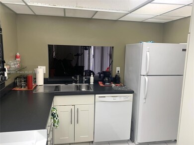 KITCHEN PASS THRU.