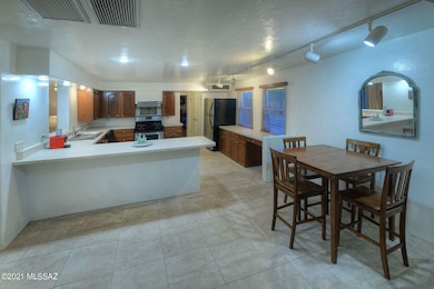 3825 N Tyndall Ave, Tucson, AZ 85719 - photo 6