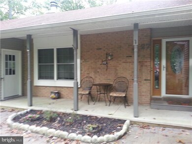 27 Oak Ct, Medford, NJ 08055 - photo 2