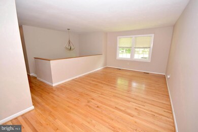 454 Poplar Ln, Annapolis, MD 21403 - photo 2