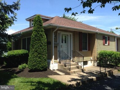 2627 Avondale Ave, Abington, PA 19001 - photo 2