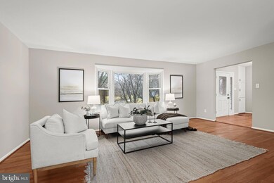 12620 Viewside Dr, North Potomac, MD 20878 - photo 6