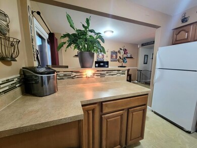 611 Dlyn St, Columbus, OH 43228 - photo 5