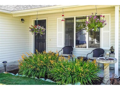 1204 S 6th St, Independence, OR 97351 - photo 3