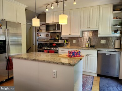 222 W Taylor Run Pkwy, Alexandria, VA 22314 - photo 3