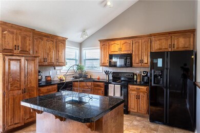 19319 W 209th St, Spring Hill, KS 66083 - photo 5