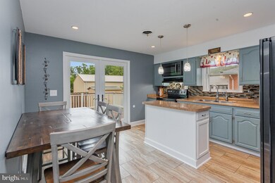 705 Clover Ave, Essex, MD 21221 - photo 5