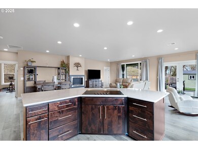 175 Platinum Dr, Roseburg, OR 97471 - photo 7