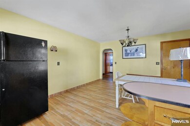 835 Chestnut St, Kearny, NJ 07032 - photo 7