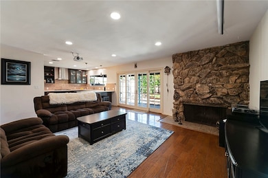 5406 Hazeltine Ave, Sherman Oaks, CA 91401 - photo 4