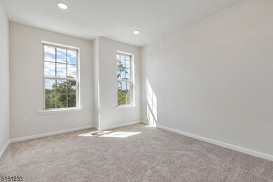 1014 Station Rd unit 33, Branchburg, NJ 08876 - photo 5