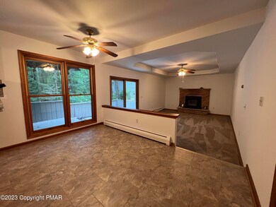 232 Chipperfield Dr, Effort, PA 18330 - photo 3