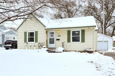 4017 14th St, Des Moines, IA 50313 - photo 3