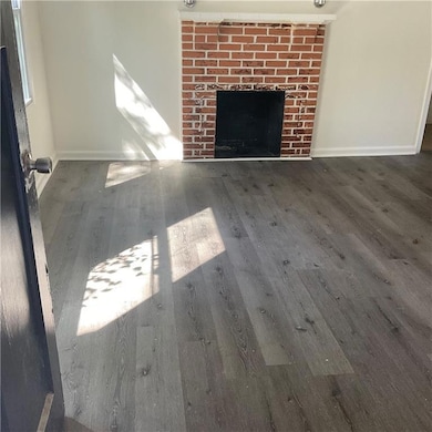 541 W Lake Ave NW, Atlanta, GA 30318 - photo 2