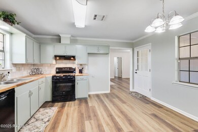 7-web-or-mls-106 Willowview-2