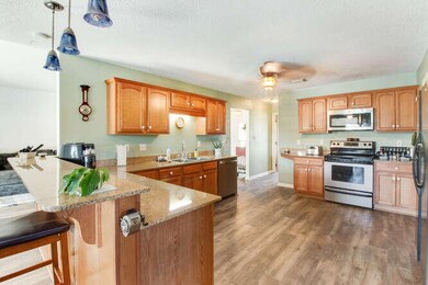 2244 Lewis St Crestview FL-small-031-019