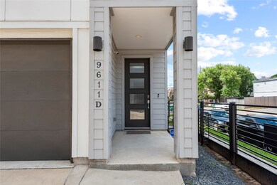 9611 Marlive Ln unit D, Houston, TX 77025 - photo 3