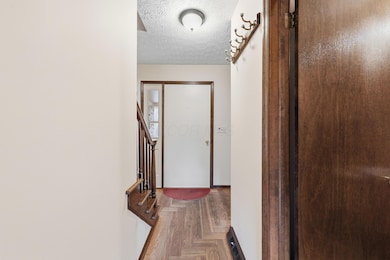 2727 Patrick Ave, Columbus, OH 43231 - photo 3