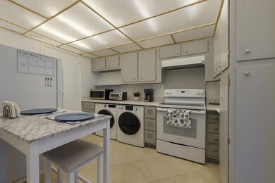 Starlight Towers unit 15B, Lauderdale By the Sea, FL 33308 - photo 4