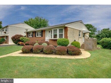 215 W 6th St, Lansdale, PA 19446 - photo 3