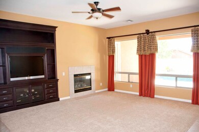 6_FamilyRoom