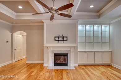 677 Jenoa-18