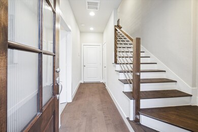 910 W 35th St unit C, Houston, TX 77018 - photo 5