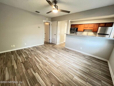 5404 101st St unit 4, Jacksonville, FL 32210 - photo 2