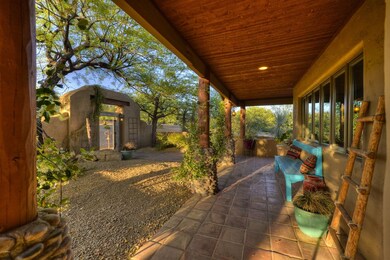 004_Courtyard