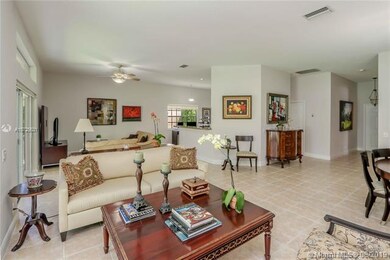 4143 Laurel Ridge Cir, Weston, FL 33331 - photo 4