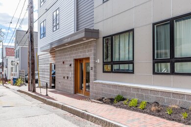 22 Tate St unit 3A, Portland, ME 04102 - photo 2