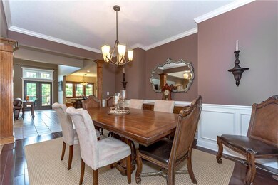 Formal Dining
