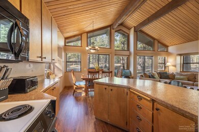 17895 Aspen Butte Ln, Sunriver, OR 97707 - photo 4