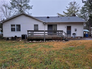 5404 Ropley Dr, Greensboro, NC 27455 - photo 3