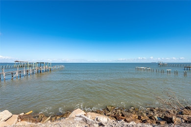 2225 Avenue A Ave, San Leon, TX 77539 - photo 2