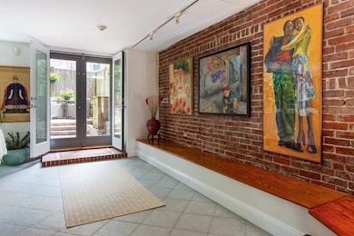 43 Upton St unit 1, Boston, MA 02118 - photo 5