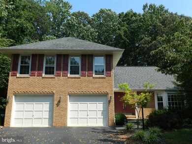 7803 Lakeland Valley Dr, Springfield, VA 22153 - photo 2