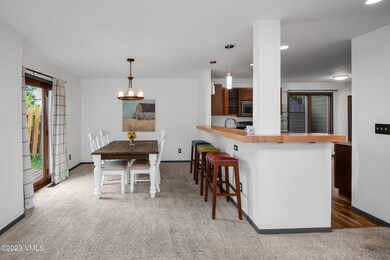 007-Deer-Blvd-A-MLS_08