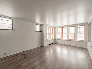 8025 S Euclid Ave, Chicago, IL 60617 - photo 2