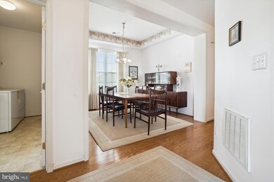 6953 Walnut Hill Dr, Gainesville, VA 20155 - photo 6