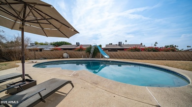 3433 W Mescal St-28